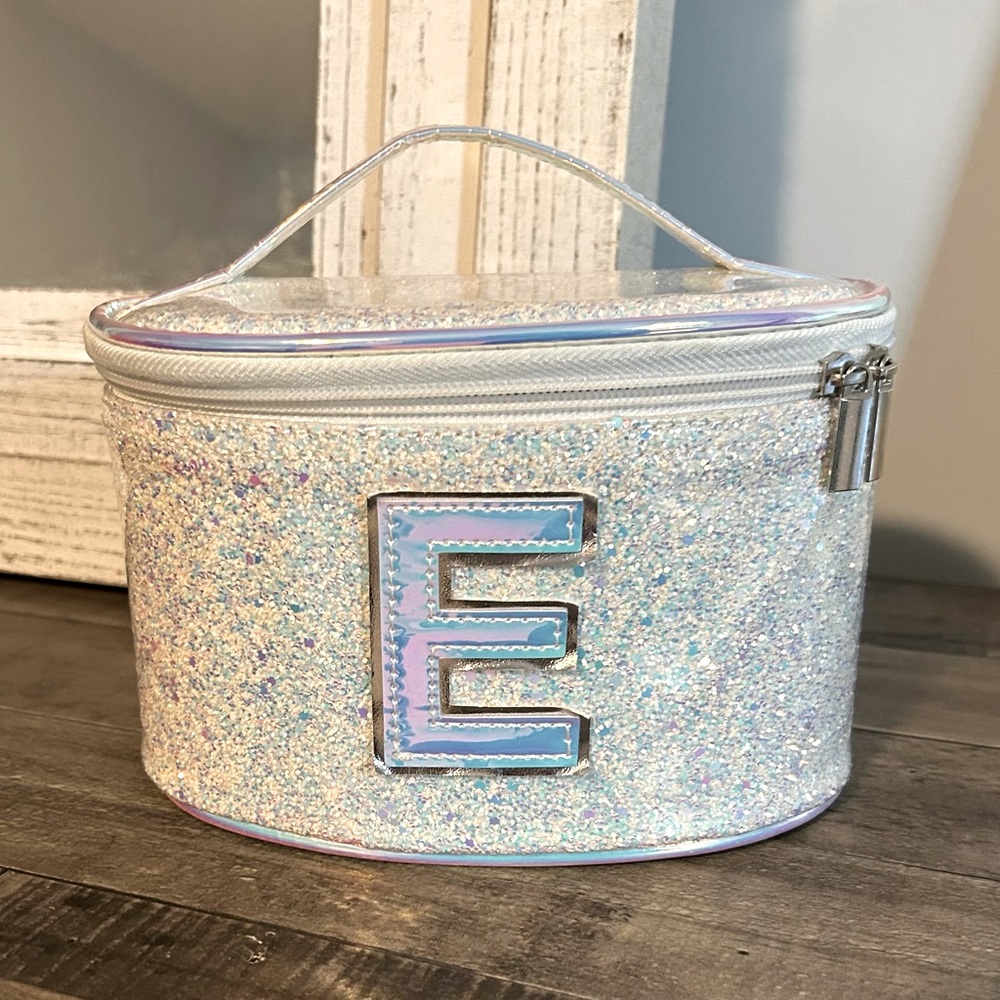 Justice “E” glitter make-up case - Picture 1 of 3